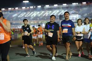 BIB: 25523, 2977, 096
                            <button type="button" onclick="openModal(14493294)" class="btn btn-primary btn-sm float-right btn-popup" data-toggle="modal" data-target=".modal-high-quality">
                        <i class="fas fa-shopping-cart"></i> Add to Cart
                    </button>
                                            <button type="button" onclick="isThisMe(14493294, true)" class="btn btn-success btn-sm float-right btn-popup btn-isme hidden" data-toggle="tooltip" data-placement="bottom" title="นี่คือรูปของคุณใช่ไหม คลิกที่นี่เพื่อเอาเข้าอัลบั้ม">
                        <i class="fas fa-plus"></i> Add to album
                    </button>
                    <button type="button" onclick="isThisMe(14493294, false)" class="btn btn-warning btn-sm float-right btn-popup btn-isnotme hidden">
                        <i class="fas fa-ban"></i> Remove from album
                    </button>