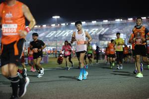 BIB: 26505, 25646, 200
                            <button type="button" onclick="openModal(14563832)" class="btn btn-primary btn-sm float-right btn-popup" data-toggle="modal" data-target=".modal-high-quality">
                        <i class="fas fa-shopping-cart"></i> Add to Cart
                    </button>
                                            <button type="button" onclick="isThisMe(14563832, true)" class="btn btn-success btn-sm float-right btn-popup btn-isme hidden" data-toggle="tooltip" data-placement="bottom" title="นี่คือรูปของคุณใช่ไหม คลิกที่นี่เพื่อเอาเข้าอัลบั้ม">
                        <i class="fas fa-plus"></i> Add to album
                    </button>
                    <button type="button" onclick="isThisMe(14563832, false)" class="btn btn-warning btn-sm float-right btn-popup btn-isnotme hidden">
                        <i class="fas fa-ban"></i> Remove from album
                    </button>