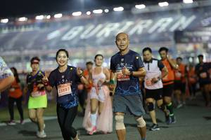 BIB: 250, 23897
                            <button type="button" onclick="openModal(14500521)" class="btn btn-primary btn-sm float-right btn-popup" data-toggle="modal" data-target=".modal-high-quality">
                        <i class="fas fa-shopping-cart"></i> Add to Cart
                    </button>
                                            <button type="button" onclick="isThisMe(14500521, true)" class="btn btn-success btn-sm float-right btn-popup btn-isme hidden" data-toggle="tooltip" data-placement="bottom" title="นี่คือรูปของคุณใช่ไหม คลิกที่นี่เพื่อเอาเข้าอัลบั้ม">
                        <i class="fas fa-plus"></i> Add to album
                    </button>
                    <button type="button" onclick="isThisMe(14500521, false)" class="btn btn-warning btn-sm float-right btn-popup btn-isnotme hidden">
                        <i class="fas fa-ban"></i> Remove from album
                    </button>