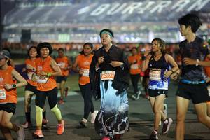 BIB: 20974, 29408
                            <button type="button" onclick="openModal(14398601)" class="btn btn-primary btn-sm float-right btn-popup" data-toggle="modal" data-target=".modal-high-quality">
                        <i class="fas fa-shopping-cart"></i> Add to Cart
                    </button>
                                            <button type="button" onclick="isThisMe(14398601, true)" class="btn btn-success btn-sm float-right btn-popup btn-isme hidden" data-toggle="tooltip" data-placement="bottom" title="นี่คือรูปของคุณใช่ไหม คลิกที่นี่เพื่อเอาเข้าอัลบั้ม">
                        <i class="fas fa-plus"></i> Add to album
                    </button>
                    <button type="button" onclick="isThisMe(14398601, false)" class="btn btn-warning btn-sm float-right btn-popup btn-isnotme hidden">
                        <i class="fas fa-ban"></i> Remove from album
                    </button>