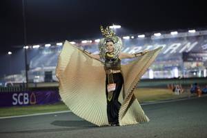 BIB: 325
                            <button type="button" onclick="openModal(14567615)" class="btn btn-primary btn-sm float-right btn-popup" data-toggle="modal" data-target=".modal-high-quality">
                        <i class="fas fa-shopping-cart"></i> Add to Cart
                    </button>
                                            <button type="button" onclick="isThisMe(14567615, true)" class="btn btn-success btn-sm float-right btn-popup btn-isme hidden" data-toggle="tooltip" data-placement="bottom" title="นี่คือรูปของคุณใช่ไหม คลิกที่นี่เพื่อเอาเข้าอัลบั้ม">
                        <i class="fas fa-plus"></i> Add to album
                    </button>
                    <button type="button" onclick="isThisMe(14567615, false)" class="btn btn-warning btn-sm float-right btn-popup btn-isnotme hidden">
                        <i class="fas fa-ban"></i> Remove from album
                    </button>