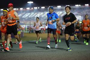 BIB: 827
                            <button type="button" onclick="openModal(14551050)" class="btn btn-primary btn-sm float-right btn-popup" data-toggle="modal" data-target=".modal-high-quality">
                        <i class="fas fa-shopping-cart"></i> Add to Cart
                    </button>
                                            <button type="button" onclick="isThisMe(14551050, true)" class="btn btn-success btn-sm float-right btn-popup btn-isme hidden" data-toggle="tooltip" data-placement="bottom" title="นี่คือรูปของคุณใช่ไหม คลิกที่นี่เพื่อเอาเข้าอัลบั้ม">
                        <i class="fas fa-plus"></i> Add to album
                    </button>
                    <button type="button" onclick="isThisMe(14551050, false)" class="btn btn-warning btn-sm float-right btn-popup btn-isnotme hidden">
                        <i class="fas fa-ban"></i> Remove from album
                    </button>