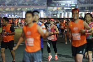 BIB: 6779
                            <button type="button" onclick="openModal(14630049)" class="btn btn-primary btn-sm float-right btn-popup" data-toggle="modal" data-target=".modal-high-quality">
                        <i class="fas fa-shopping-cart"></i> Add to Cart
                    </button>
                                            <button type="button" onclick="isThisMe(14630049, true)" class="btn btn-success btn-sm float-right btn-popup btn-isme hidden" data-toggle="tooltip" data-placement="bottom" title="นี่คือรูปของคุณใช่ไหม คลิกที่นี่เพื่อเอาเข้าอัลบั้ม">
                        <i class="fas fa-plus"></i> Add to album
                    </button>
                    <button type="button" onclick="isThisMe(14630049, false)" class="btn btn-warning btn-sm float-right btn-popup btn-isnotme hidden">
                        <i class="fas fa-ban"></i> Remove from album
                    </button>