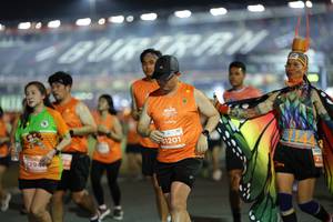 BIB: 1201, 2294
                            <button type="button" onclick="openModal(14436073)" class="btn btn-primary btn-sm float-right btn-popup" data-toggle="modal" data-target=".modal-high-quality">
                        <i class="fas fa-shopping-cart"></i> Add to Cart
                    </button>
                                            <button type="button" onclick="isThisMe(14436073, true)" class="btn btn-success btn-sm float-right btn-popup btn-isme hidden" data-toggle="tooltip" data-placement="bottom" title="นี่คือรูปของคุณใช่ไหม คลิกที่นี่เพื่อเอาเข้าอัลบั้ม">
                        <i class="fas fa-plus"></i> Add to album
                    </button>
                    <button type="button" onclick="isThisMe(14436073, false)" class="btn btn-warning btn-sm float-right btn-popup btn-isnotme hidden">
                        <i class="fas fa-ban"></i> Remove from album
                    </button>