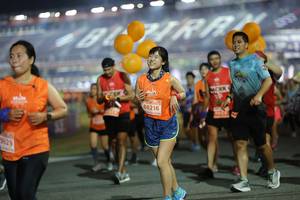 BIB: 88216, 9629
                            <button type="button" onclick="openModal(14504869)" class="btn btn-primary btn-sm float-right btn-popup" data-toggle="modal" data-target=".modal-high-quality">
                        <i class="fas fa-shopping-cart"></i> Add to Cart
                    </button>
                                            <button type="button" onclick="isThisMe(14504869, true)" class="btn btn-success btn-sm float-right btn-popup btn-isme hidden" data-toggle="tooltip" data-placement="bottom" title="นี่คือรูปของคุณใช่ไหม คลิกที่นี่เพื่อเอาเข้าอัลบั้ม">
                        <i class="fas fa-plus"></i> Add to album
                    </button>
                    <button type="button" onclick="isThisMe(14504869, false)" class="btn btn-warning btn-sm float-right btn-popup btn-isnotme hidden">
                        <i class="fas fa-ban"></i> Remove from album
                    </button>