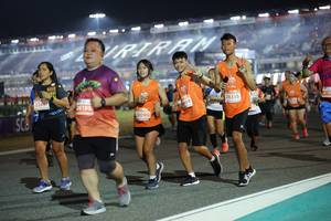 BIB: 23661, 76195, 28315, 2731, 28090
                            <button type="button" onclick="openModal(14520548)" class="btn btn-primary btn-sm float-right btn-popup" data-toggle="modal" data-target=".modal-high-quality">
                        <i class="fas fa-shopping-cart"></i> Add to Cart
                    </button>
                                            <button type="button" onclick="isThisMe(14520548, true)" class="btn btn-success btn-sm float-right btn-popup btn-isme hidden" data-toggle="tooltip" data-placement="bottom" title="นี่คือรูปของคุณใช่ไหม คลิกที่นี่เพื่อเอาเข้าอัลบั้ม">
                        <i class="fas fa-plus"></i> Add to album
                    </button>
                    <button type="button" onclick="isThisMe(14520548, false)" class="btn btn-warning btn-sm float-right btn-popup btn-isnotme hidden">
                        <i class="fas fa-ban"></i> Remove from album
                    </button>