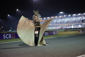 BIB: 09323
                            <button type="button" onclick="openModal(14568444)" class="btn btn-primary btn-sm float-right btn-popup" data-toggle="modal" data-target=".modal-high-quality">
                        <i class="fas fa-shopping-cart"></i> Add to Cart
                    </button>
                                            <button type="button" onclick="isThisMe(14568444, true)" class="btn btn-success btn-sm float-right btn-popup btn-isme hidden" data-toggle="tooltip" data-placement="bottom" title="นี่คือรูปของคุณใช่ไหม คลิกที่นี่เพื่อเอาเข้าอัลบั้ม">
                        <i class="fas fa-plus"></i> Add to album
                    </button>
                    <button type="button" onclick="isThisMe(14568444, false)" class="btn btn-warning btn-sm float-right btn-popup btn-isnotme hidden">
                        <i class="fas fa-ban"></i> Remove from album
                    </button>