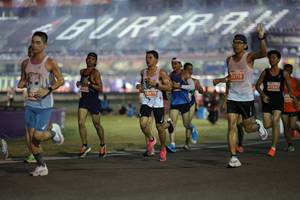 BIB: 25715, 27557, 26479
                            <button type="button" onclick="openModal(14521323)" class="btn btn-primary btn-sm float-right btn-popup" data-toggle="modal" data-target=".modal-high-quality">
                        <i class="fas fa-shopping-cart"></i> Add to Cart
                    </button>
                                            <button type="button" onclick="isThisMe(14521323, true)" class="btn btn-success btn-sm float-right btn-popup btn-isme hidden" data-toggle="tooltip" data-placement="bottom" title="นี่คือรูปของคุณใช่ไหม คลิกที่นี่เพื่อเอาเข้าอัลบั้ม">
                        <i class="fas fa-plus"></i> Add to album
                    </button>
                    <button type="button" onclick="isThisMe(14521323, false)" class="btn btn-warning btn-sm float-right btn-popup btn-isnotme hidden">
                        <i class="fas fa-ban"></i> Remove from album
                    </button>