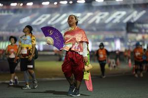 BIB: 223
                            <button type="button" onclick="openModal(14546008)" class="btn btn-primary btn-sm float-right btn-popup" data-toggle="modal" data-target=".modal-high-quality">
                        <i class="fas fa-shopping-cart"></i> Add to Cart
                    </button>
                                            <button type="button" onclick="isThisMe(14546008, true)" class="btn btn-success btn-sm float-right btn-popup btn-isme hidden" data-toggle="tooltip" data-placement="bottom" title="นี่คือรูปของคุณใช่ไหม คลิกที่นี่เพื่อเอาเข้าอัลบั้ม">
                        <i class="fas fa-plus"></i> Add to album
                    </button>
                    <button type="button" onclick="isThisMe(14546008, false)" class="btn btn-warning btn-sm float-right btn-popup btn-isnotme hidden">
                        <i class="fas fa-ban"></i> Remove from album
                    </button>