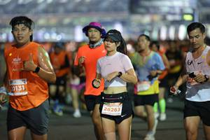 BIB: 274, 0131, 28263
                            <button type="button" onclick="openModal(14655354)" class="btn btn-primary btn-sm float-right btn-popup" data-toggle="modal" data-target=".modal-high-quality">
                        <i class="fas fa-shopping-cart"></i> Add to Cart
                    </button>
                                            <button type="button" onclick="isThisMe(14655354, true)" class="btn btn-success btn-sm float-right btn-popup btn-isme hidden" data-toggle="tooltip" data-placement="bottom" title="นี่คือรูปของคุณใช่ไหม คลิกที่นี่เพื่อเอาเข้าอัลบั้ม">
                        <i class="fas fa-plus"></i> Add to album
                    </button>
                    <button type="button" onclick="isThisMe(14655354, false)" class="btn btn-warning btn-sm float-right btn-popup btn-isnotme hidden">
                        <i class="fas fa-ban"></i> Remove from album
                    </button>