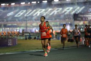 BIB: 22304
                            <button type="button" onclick="openModal(14523247)" class="btn btn-primary btn-sm float-right btn-popup" data-toggle="modal" data-target=".modal-high-quality">
                        <i class="fas fa-shopping-cart"></i> Add to Cart
                    </button>
                                            <button type="button" onclick="isThisMe(14523247, true)" class="btn btn-success btn-sm float-right btn-popup btn-isme hidden" data-toggle="tooltip" data-placement="bottom" title="นี่คือรูปของคุณใช่ไหม คลิกที่นี่เพื่อเอาเข้าอัลบั้ม">
                        <i class="fas fa-plus"></i> Add to album
                    </button>
                    <button type="button" onclick="isThisMe(14523247, false)" class="btn btn-warning btn-sm float-right btn-popup btn-isnotme hidden">
                        <i class="fas fa-ban"></i> Remove from album
                    </button>