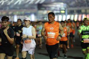 BIB: 20510, 74226, 0232
                            <button type="button" onclick="openModal(14626571)" class="btn btn-primary btn-sm float-right btn-popup" data-toggle="modal" data-target=".modal-high-quality">
                        <i class="fas fa-shopping-cart"></i> Add to Cart
                    </button>
                                            <button type="button" onclick="isThisMe(14626571, true)" class="btn btn-success btn-sm float-right btn-popup btn-isme hidden" data-toggle="tooltip" data-placement="bottom" title="นี่คือรูปของคุณใช่ไหม คลิกที่นี่เพื่อเอาเข้าอัลบั้ม">
                        <i class="fas fa-plus"></i> Add to album
                    </button>
                    <button type="button" onclick="isThisMe(14626571, false)" class="btn btn-warning btn-sm float-right btn-popup btn-isnotme hidden">
                        <i class="fas fa-ban"></i> Remove from album
                    </button>