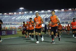 BIB: 20736, 077
                            <button type="button" onclick="openModal(14570588)" class="btn btn-primary btn-sm float-right btn-popup" data-toggle="modal" data-target=".modal-high-quality">
                        <i class="fas fa-shopping-cart"></i> Add to Cart
                    </button>
                                            <button type="button" onclick="isThisMe(14570588, true)" class="btn btn-success btn-sm float-right btn-popup btn-isme hidden" data-toggle="tooltip" data-placement="bottom" title="นี่คือรูปของคุณใช่ไหม คลิกที่นี่เพื่อเอาเข้าอัลบั้ม">
                        <i class="fas fa-plus"></i> Add to album
                    </button>
                    <button type="button" onclick="isThisMe(14570588, false)" class="btn btn-warning btn-sm float-right btn-popup btn-isnotme hidden">
                        <i class="fas fa-ban"></i> Remove from album
                    </button>