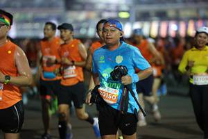 BIB: 20150
                            <button type="button" onclick="openModal(14642187)" class="btn btn-primary btn-sm float-right btn-popup" data-toggle="modal" data-target=".modal-high-quality">
                        <i class="fas fa-shopping-cart"></i> Add to Cart
                    </button>
                                            <button type="button" onclick="isThisMe(14642187, true)" class="btn btn-success btn-sm float-right btn-popup btn-isme hidden" data-toggle="tooltip" data-placement="bottom" title="นี่คือรูปของคุณใช่ไหม คลิกที่นี่เพื่อเอาเข้าอัลบั้ม">
                        <i class="fas fa-plus"></i> Add to album
                    </button>
                    <button type="button" onclick="isThisMe(14642187, false)" class="btn btn-warning btn-sm float-right btn-popup btn-isnotme hidden">
                        <i class="fas fa-ban"></i> Remove from album
                    </button>