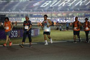 BIB: 3448, 661
                            <button type="button" onclick="openModal(14541121)" class="btn btn-primary btn-sm float-right btn-popup" data-toggle="modal" data-target=".modal-high-quality">
                        <i class="fas fa-shopping-cart"></i> Add to Cart
                    </button>
                                            <button type="button" onclick="isThisMe(14541121, true)" class="btn btn-success btn-sm float-right btn-popup btn-isme hidden" data-toggle="tooltip" data-placement="bottom" title="นี่คือรูปของคุณใช่ไหม คลิกที่นี่เพื่อเอาเข้าอัลบั้ม">
                        <i class="fas fa-plus"></i> Add to album
                    </button>
                    <button type="button" onclick="isThisMe(14541121, false)" class="btn btn-warning btn-sm float-right btn-popup btn-isnotme hidden">
                        <i class="fas fa-ban"></i> Remove from album
                    </button>