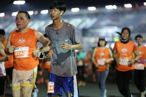 BIB: 22425
                            <button type="button" onclick="openModal(14468091)" class="btn btn-primary btn-sm float-right btn-popup" data-toggle="modal" data-target=".modal-high-quality">
                        <i class="fas fa-shopping-cart"></i> Add to Cart
                    </button>
                                            <button type="button" onclick="isThisMe(14468091, true)" class="btn btn-success btn-sm float-right btn-popup btn-isme hidden" data-toggle="tooltip" data-placement="bottom" title="นี่คือรูปของคุณใช่ไหม คลิกที่นี่เพื่อเอาเข้าอัลบั้ม">
                        <i class="fas fa-plus"></i> Add to album
                    </button>
                    <button type="button" onclick="isThisMe(14468091, false)" class="btn btn-warning btn-sm float-right btn-popup btn-isnotme hidden">
                        <i class="fas fa-ban"></i> Remove from album
                    </button>