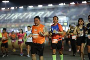 BIB: 21488, 20872
                            <button type="button" onclick="openModal(14465507)" class="btn btn-primary btn-sm float-right btn-popup" data-toggle="modal" data-target=".modal-high-quality">
                        <i class="fas fa-shopping-cart"></i> Add to Cart
                    </button>
                                            <button type="button" onclick="isThisMe(14465507, true)" class="btn btn-success btn-sm float-right btn-popup btn-isme hidden" data-toggle="tooltip" data-placement="bottom" title="นี่คือรูปของคุณใช่ไหม คลิกที่นี่เพื่อเอาเข้าอัลบั้ม">
                        <i class="fas fa-plus"></i> Add to album
                    </button>
                    <button type="button" onclick="isThisMe(14465507, false)" class="btn btn-warning btn-sm float-right btn-popup btn-isnotme hidden">
                        <i class="fas fa-ban"></i> Remove from album
                    </button>