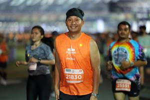 BIB: 201, 21830, 25551
                            <button type="button" onclick="openModal(14641191)" class="btn btn-primary btn-sm float-right btn-popup" data-toggle="modal" data-target=".modal-high-quality">
                        <i class="fas fa-shopping-cart"></i> Add to Cart
                    </button>
                                            <button type="button" onclick="isThisMe(14641191, true)" class="btn btn-success btn-sm float-right btn-popup btn-isme hidden" data-toggle="tooltip" data-placement="bottom" title="นี่คือรูปของคุณใช่ไหม คลิกที่นี่เพื่อเอาเข้าอัลบั้ม">
                        <i class="fas fa-plus"></i> Add to album
                    </button>
                    <button type="button" onclick="isThisMe(14641191, false)" class="btn btn-warning btn-sm float-right btn-popup btn-isnotme hidden">
                        <i class="fas fa-ban"></i> Remove from album
                    </button>