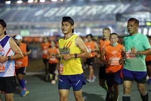 BIB: 26304, 1868
                            <button type="button" onclick="openModal(14402087)" class="btn btn-primary btn-sm float-right btn-popup" data-toggle="modal" data-target=".modal-high-quality">
                        <i class="fas fa-shopping-cart"></i> Add to Cart
                    </button>
                                            <button type="button" onclick="isThisMe(14402087, true)" class="btn btn-success btn-sm float-right btn-popup btn-isme hidden" data-toggle="tooltip" data-placement="bottom" title="นี่คือรูปของคุณใช่ไหม คลิกที่นี่เพื่อเอาเข้าอัลบั้ม">
                        <i class="fas fa-plus"></i> Add to album
                    </button>
                    <button type="button" onclick="isThisMe(14402087, false)" class="btn btn-warning btn-sm float-right btn-popup btn-isnotme hidden">
                        <i class="fas fa-ban"></i> Remove from album
                    </button>