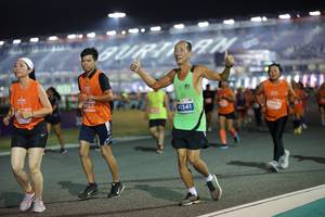 BIB: 264, 41341, 5867
                            <button type="button" onclick="openModal(14535797)" class="btn btn-primary btn-sm float-right btn-popup" data-toggle="modal" data-target=".modal-high-quality">
                        <i class="fas fa-shopping-cart"></i> Add to Cart
                    </button>
                                            <button type="button" onclick="isThisMe(14535797, true)" class="btn btn-success btn-sm float-right btn-popup btn-isme hidden" data-toggle="tooltip" data-placement="bottom" title="นี่คือรูปของคุณใช่ไหม คลิกที่นี่เพื่อเอาเข้าอัลบั้ม">
                        <i class="fas fa-plus"></i> Add to album
                    </button>
                    <button type="button" onclick="isThisMe(14535797, false)" class="btn btn-warning btn-sm float-right btn-popup btn-isnotme hidden">
                        <i class="fas fa-ban"></i> Remove from album
                    </button>