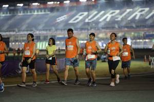 BIB: 22875, 295
                            <button type="button" onclick="openModal(14543982)" class="btn btn-primary btn-sm float-right btn-popup" data-toggle="modal" data-target=".modal-high-quality">
                        <i class="fas fa-shopping-cart"></i> Add to Cart
                    </button>
                                            <button type="button" onclick="isThisMe(14543982, true)" class="btn btn-success btn-sm float-right btn-popup btn-isme hidden" data-toggle="tooltip" data-placement="bottom" title="นี่คือรูปของคุณใช่ไหม คลิกที่นี่เพื่อเอาเข้าอัลบั้ม">
                        <i class="fas fa-plus"></i> Add to album
                    </button>
                    <button type="button" onclick="isThisMe(14543982, false)" class="btn btn-warning btn-sm float-right btn-popup btn-isnotme hidden">
                        <i class="fas fa-ban"></i> Remove from album
                    </button>