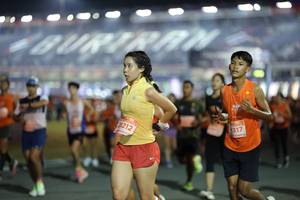 BIB: 29212, 317
                            <button type="button" onclick="openModal(14418548)" class="btn btn-primary btn-sm float-right btn-popup" data-toggle="modal" data-target=".modal-high-quality">
                        <i class="fas fa-shopping-cart"></i> Add to Cart
                    </button>
                                            <button type="button" onclick="isThisMe(14418548, true)" class="btn btn-success btn-sm float-right btn-popup btn-isme hidden" data-toggle="tooltip" data-placement="bottom" title="นี่คือรูปของคุณใช่ไหม คลิกที่นี่เพื่อเอาเข้าอัลบั้ม">
                        <i class="fas fa-plus"></i> Add to album
                    </button>
                    <button type="button" onclick="isThisMe(14418548, false)" class="btn btn-warning btn-sm float-right btn-popup btn-isnotme hidden">
                        <i class="fas fa-ban"></i> Remove from album
                    </button>