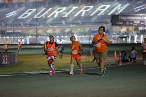 BIB: 0456, 621
                            <button type="button" onclick="openModal(14557758)" class="btn btn-primary btn-sm float-right btn-popup" data-toggle="modal" data-target=".modal-high-quality">
                        <i class="fas fa-shopping-cart"></i> Add to Cart
                    </button>
                                            <button type="button" onclick="isThisMe(14557758, true)" class="btn btn-success btn-sm float-right btn-popup btn-isme hidden" data-toggle="tooltip" data-placement="bottom" title="นี่คือรูปของคุณใช่ไหม คลิกที่นี่เพื่อเอาเข้าอัลบั้ม">
                        <i class="fas fa-plus"></i> Add to album
                    </button>
                    <button type="button" onclick="isThisMe(14557758, false)" class="btn btn-warning btn-sm float-right btn-popup btn-isnotme hidden">
                        <i class="fas fa-ban"></i> Remove from album
                    </button>