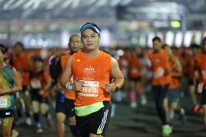 BIB: 1880
                            <button type="button" onclick="openModal(14638520)" class="btn btn-primary btn-sm float-right btn-popup" data-toggle="modal" data-target=".modal-high-quality">
                        <i class="fas fa-shopping-cart"></i> Add to Cart
                    </button>
                                            <button type="button" onclick="isThisMe(14638520, true)" class="btn btn-success btn-sm float-right btn-popup btn-isme hidden" data-toggle="tooltip" data-placement="bottom" title="นี่คือรูปของคุณใช่ไหม คลิกที่นี่เพื่อเอาเข้าอัลบั้ม">
                        <i class="fas fa-plus"></i> Add to album
                    </button>
                    <button type="button" onclick="isThisMe(14638520, false)" class="btn btn-warning btn-sm float-right btn-popup btn-isnotme hidden">
                        <i class="fas fa-ban"></i> Remove from album
                    </button>