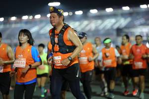 BIB: 29038, 612
                            <button type="button" onclick="openModal(14495242)" class="btn btn-primary btn-sm float-right btn-popup" data-toggle="modal" data-target=".modal-high-quality">
                        <i class="fas fa-shopping-cart"></i> Add to Cart
                    </button>
                                            <button type="button" onclick="isThisMe(14495242, true)" class="btn btn-success btn-sm float-right btn-popup btn-isme hidden" data-toggle="tooltip" data-placement="bottom" title="นี่คือรูปของคุณใช่ไหม คลิกที่นี่เพื่อเอาเข้าอัลบั้ม">
                        <i class="fas fa-plus"></i> Add to album
                    </button>
                    <button type="button" onclick="isThisMe(14495242, false)" class="btn btn-warning btn-sm float-right btn-popup btn-isnotme hidden">
                        <i class="fas fa-ban"></i> Remove from album
                    </button>