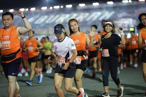 BIB: 0095, 430, 27845
                            <button type="button" onclick="openModal(14483496)" class="btn btn-primary btn-sm float-right btn-popup" data-toggle="modal" data-target=".modal-high-quality">
                        <i class="fas fa-shopping-cart"></i> Add to Cart
                    </button>
                                            <button type="button" onclick="isThisMe(14483496, true)" class="btn btn-success btn-sm float-right btn-popup btn-isme hidden" data-toggle="tooltip" data-placement="bottom" title="นี่คือรูปของคุณใช่ไหม คลิกที่นี่เพื่อเอาเข้าอัลบั้ม">
                        <i class="fas fa-plus"></i> Add to album
                    </button>
                    <button type="button" onclick="isThisMe(14483496, false)" class="btn btn-warning btn-sm float-right btn-popup btn-isnotme hidden">
                        <i class="fas fa-ban"></i> Remove from album
                    </button>