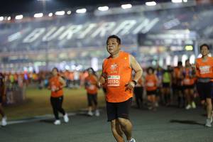 BIB: 20130
                            <button type="button" onclick="openModal(14510540)" class="btn btn-primary btn-sm float-right btn-popup" data-toggle="modal" data-target=".modal-high-quality">
                        <i class="fas fa-shopping-cart"></i> Add to Cart
                    </button>
                                            <button type="button" onclick="isThisMe(14510540, true)" class="btn btn-success btn-sm float-right btn-popup btn-isme hidden" data-toggle="tooltip" data-placement="bottom" title="นี่คือรูปของคุณใช่ไหม คลิกที่นี่เพื่อเอาเข้าอัลบั้ม">
                        <i class="fas fa-plus"></i> Add to album
                    </button>
                    <button type="button" onclick="isThisMe(14510540, false)" class="btn btn-warning btn-sm float-right btn-popup btn-isnotme hidden">
                        <i class="fas fa-ban"></i> Remove from album
                    </button>