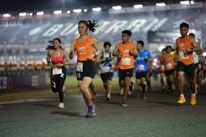 BIB: 941
                            <button type="button" onclick="openModal(14557595)" class="btn btn-primary btn-sm float-right btn-popup" data-toggle="modal" data-target=".modal-high-quality">
                        <i class="fas fa-shopping-cart"></i> Add to Cart
                    </button>
                                            <button type="button" onclick="isThisMe(14557595, true)" class="btn btn-success btn-sm float-right btn-popup btn-isme hidden" data-toggle="tooltip" data-placement="bottom" title="นี่คือรูปของคุณใช่ไหม คลิกที่นี่เพื่อเอาเข้าอัลบั้ม">
                        <i class="fas fa-plus"></i> Add to album
                    </button>
                    <button type="button" onclick="isThisMe(14557595, false)" class="btn btn-warning btn-sm float-right btn-popup btn-isnotme hidden">
                        <i class="fas fa-ban"></i> Remove from album
                    </button>