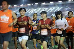 BIB: 77200, 2389, 6153, 8238
                            <button type="button" onclick="openModal(14480545)" class="btn btn-primary btn-sm float-right btn-popup" data-toggle="modal" data-target=".modal-high-quality">
                        <i class="fas fa-shopping-cart"></i> Add to Cart
                    </button>
                                            <button type="button" onclick="isThisMe(14480545, true)" class="btn btn-success btn-sm float-right btn-popup btn-isme hidden" data-toggle="tooltip" data-placement="bottom" title="นี่คือรูปของคุณใช่ไหม คลิกที่นี่เพื่อเอาเข้าอัลบั้ม">
                        <i class="fas fa-plus"></i> Add to album
                    </button>
                    <button type="button" onclick="isThisMe(14480545, false)" class="btn btn-warning btn-sm float-right btn-popup btn-isnotme hidden">
                        <i class="fas fa-ban"></i> Remove from album
                    </button>