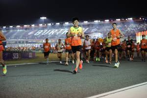 BIB: 21072
                            <button type="button" onclick="openModal(14537747)" class="btn btn-primary btn-sm float-right btn-popup" data-toggle="modal" data-target=".modal-high-quality">
                        <i class="fas fa-shopping-cart"></i> Add to Cart
                    </button>
                                            <button type="button" onclick="isThisMe(14537747, true)" class="btn btn-success btn-sm float-right btn-popup btn-isme hidden" data-toggle="tooltip" data-placement="bottom" title="นี่คือรูปของคุณใช่ไหม คลิกที่นี่เพื่อเอาเข้าอัลบั้ม">
                        <i class="fas fa-plus"></i> Add to album
                    </button>
                    <button type="button" onclick="isThisMe(14537747, false)" class="btn btn-warning btn-sm float-right btn-popup btn-isnotme hidden">
                        <i class="fas fa-ban"></i> Remove from album
                    </button>