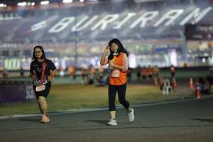 BIB: 026
                            <button type="button" onclick="openModal(14547796)" class="btn btn-primary btn-sm float-right btn-popup" data-toggle="modal" data-target=".modal-high-quality">
                        <i class="fas fa-shopping-cart"></i> Add to Cart
                    </button>
                                            <button type="button" onclick="isThisMe(14547796, true)" class="btn btn-success btn-sm float-right btn-popup btn-isme hidden" data-toggle="tooltip" data-placement="bottom" title="นี่คือรูปของคุณใช่ไหม คลิกที่นี่เพื่อเอาเข้าอัลบั้ม">
                        <i class="fas fa-plus"></i> Add to album
                    </button>
                    <button type="button" onclick="isThisMe(14547796, false)" class="btn btn-warning btn-sm float-right btn-popup btn-isnotme hidden">
                        <i class="fas fa-ban"></i> Remove from album
                    </button>