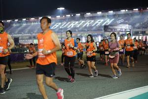 BIB: 28539
                            <button type="button" onclick="openModal(14523293)" class="btn btn-primary btn-sm float-right btn-popup" data-toggle="modal" data-target=".modal-high-quality">
                        <i class="fas fa-shopping-cart"></i> Add to Cart
                    </button>
                                            <button type="button" onclick="isThisMe(14523293, true)" class="btn btn-success btn-sm float-right btn-popup btn-isme hidden" data-toggle="tooltip" data-placement="bottom" title="นี่คือรูปของคุณใช่ไหม คลิกที่นี่เพื่อเอาเข้าอัลบั้ม">
                        <i class="fas fa-plus"></i> Add to album
                    </button>
                    <button type="button" onclick="isThisMe(14523293, false)" class="btn btn-warning btn-sm float-right btn-popup btn-isnotme hidden">
                        <i class="fas fa-ban"></i> Remove from album
                    </button>