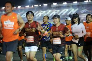 BIB: 77209, 2389, 4043
                            <button type="button" onclick="openModal(14480531)" class="btn btn-primary btn-sm float-right btn-popup" data-toggle="modal" data-target=".modal-high-quality">
                        <i class="fas fa-shopping-cart"></i> Add to Cart
                    </button>
                                            <button type="button" onclick="isThisMe(14480531, true)" class="btn btn-success btn-sm float-right btn-popup btn-isme hidden" data-toggle="tooltip" data-placement="bottom" title="นี่คือรูปของคุณใช่ไหม คลิกที่นี่เพื่อเอาเข้าอัลบั้ม">
                        <i class="fas fa-plus"></i> Add to album
                    </button>
                    <button type="button" onclick="isThisMe(14480531, false)" class="btn btn-warning btn-sm float-right btn-popup btn-isnotme hidden">
                        <i class="fas fa-ban"></i> Remove from album
                    </button>