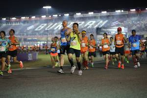 BIB: 0679, 8505
                            <button type="button" onclick="openModal(14549733)" class="btn btn-primary btn-sm float-right btn-popup" data-toggle="modal" data-target=".modal-high-quality">
                        <i class="fas fa-shopping-cart"></i> Add to Cart
                    </button>
                                            <button type="button" onclick="isThisMe(14549733, true)" class="btn btn-success btn-sm float-right btn-popup btn-isme hidden" data-toggle="tooltip" data-placement="bottom" title="นี่คือรูปของคุณใช่ไหม คลิกที่นี่เพื่อเอาเข้าอัลบั้ม">
                        <i class="fas fa-plus"></i> Add to album
                    </button>
                    <button type="button" onclick="isThisMe(14549733, false)" class="btn btn-warning btn-sm float-right btn-popup btn-isnotme hidden">
                        <i class="fas fa-ban"></i> Remove from album
                    </button>