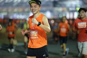 BIB: 202, 7690, 0714
                            <button type="button" onclick="openModal(14644900)" class="btn btn-primary btn-sm float-right btn-popup" data-toggle="modal" data-target=".modal-high-quality">
                        <i class="fas fa-shopping-cart"></i> Add to Cart
                    </button>
                                            <button type="button" onclick="isThisMe(14644900, true)" class="btn btn-success btn-sm float-right btn-popup btn-isme hidden" data-toggle="tooltip" data-placement="bottom" title="นี่คือรูปของคุณใช่ไหม คลิกที่นี่เพื่อเอาเข้าอัลบั้ม">
                        <i class="fas fa-plus"></i> Add to album
                    </button>
                    <button type="button" onclick="isThisMe(14644900, false)" class="btn btn-warning btn-sm float-right btn-popup btn-isnotme hidden">
                        <i class="fas fa-ban"></i> Remove from album
                    </button>