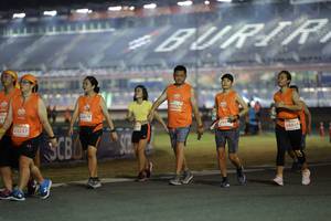 BIB: 652, 32875, 23237, 29659
                            <button type="button" onclick="openModal(14543839)" class="btn btn-primary btn-sm float-right btn-popup" data-toggle="modal" data-target=".modal-high-quality">
                        <i class="fas fa-shopping-cart"></i> Add to Cart
                    </button>
                                            <button type="button" onclick="isThisMe(14543839, true)" class="btn btn-success btn-sm float-right btn-popup btn-isme hidden" data-toggle="tooltip" data-placement="bottom" title="นี่คือรูปของคุณใช่ไหม คลิกที่นี่เพื่อเอาเข้าอัลบั้ม">
                        <i class="fas fa-plus"></i> Add to album
                    </button>
                    <button type="button" onclick="isThisMe(14543839, false)" class="btn btn-warning btn-sm float-right btn-popup btn-isnotme hidden">
                        <i class="fas fa-ban"></i> Remove from album
                    </button>