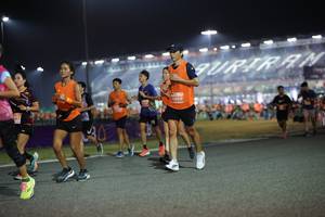 BIB: 968
                            <button type="button" onclick="openModal(14600085)" class="btn btn-primary btn-sm float-right btn-popup" data-toggle="modal" data-target=".modal-high-quality">
                        <i class="fas fa-shopping-cart"></i> Add to Cart
                    </button>
                                            <button type="button" onclick="isThisMe(14600085, true)" class="btn btn-success btn-sm float-right btn-popup btn-isme hidden" data-toggle="tooltip" data-placement="bottom" title="นี่คือรูปของคุณใช่ไหม คลิกที่นี่เพื่อเอาเข้าอัลบั้ม">
                        <i class="fas fa-plus"></i> Add to album
                    </button>
                    <button type="button" onclick="isThisMe(14600085, false)" class="btn btn-warning btn-sm float-right btn-popup btn-isnotme hidden">
                        <i class="fas fa-ban"></i> Remove from album
                    </button>