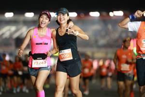 BIB: 900, 73242
                            <button type="button" onclick="openModal(14288516)" class="btn btn-primary btn-sm float-right btn-popup" data-toggle="modal" data-target=".modal-high-quality">
                        <i class="fas fa-shopping-cart"></i> Add to Cart
                    </button>
                                            <button type="button" onclick="isThisMe(14288516, true)" class="btn btn-success btn-sm float-right btn-popup btn-isme hidden" data-toggle="tooltip" data-placement="bottom" title="นี่คือรูปของคุณใช่ไหม คลิกที่นี่เพื่อเอาเข้าอัลบั้ม">
                        <i class="fas fa-plus"></i> Add to album
                    </button>
                    <button type="button" onclick="isThisMe(14288516, false)" class="btn btn-warning btn-sm float-right btn-popup btn-isnotme hidden">
                        <i class="fas fa-ban"></i> Remove from album
                    </button>