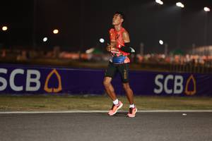 BIB: 260
                            <button type="button" onclick="openModal(14242046)" class="btn btn-primary btn-sm float-right btn-popup" data-toggle="modal" data-target=".modal-high-quality">
                        <i class="fas fa-shopping-cart"></i> Add to Cart
                    </button>
                                            <button type="button" onclick="isThisMe(14242046, true)" class="btn btn-success btn-sm float-right btn-popup btn-isme hidden" data-toggle="tooltip" data-placement="bottom" title="นี่คือรูปของคุณใช่ไหม คลิกที่นี่เพื่อเอาเข้าอัลบั้ม">
                        <i class="fas fa-plus"></i> Add to album
                    </button>
                    <button type="button" onclick="isThisMe(14242046, false)" class="btn btn-warning btn-sm float-right btn-popup btn-isnotme hidden">
                        <i class="fas fa-ban"></i> Remove from album
                    </button>