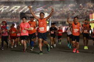 BIB: 26476, 26251, 26917
                            <button type="button" onclick="openModal(14261835)" class="btn btn-primary btn-sm float-right btn-popup" data-toggle="modal" data-target=".modal-high-quality">
                        <i class="fas fa-shopping-cart"></i> Add to Cart
                    </button>
                                            <button type="button" onclick="isThisMe(14261835, true)" class="btn btn-success btn-sm float-right btn-popup btn-isme hidden" data-toggle="tooltip" data-placement="bottom" title="นี่คือรูปของคุณใช่ไหม คลิกที่นี่เพื่อเอาเข้าอัลบั้ม">
                        <i class="fas fa-plus"></i> Add to album
                    </button>
                    <button type="button" onclick="isThisMe(14261835, false)" class="btn btn-warning btn-sm float-right btn-popup btn-isnotme hidden">
                        <i class="fas fa-ban"></i> Remove from album
                    </button>