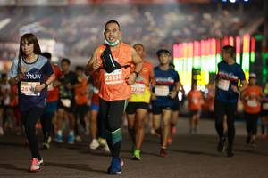 BIB: 25336, 285
                            <button type="button" onclick="openModal(14275984)" class="btn btn-primary btn-sm float-right btn-popup" data-toggle="modal" data-target=".modal-high-quality">
                        <i class="fas fa-shopping-cart"></i> Add to Cart
                    </button>
                                            <button type="button" onclick="isThisMe(14275984, true)" class="btn btn-success btn-sm float-right btn-popup btn-isme hidden" data-toggle="tooltip" data-placement="bottom" title="นี่คือรูปของคุณใช่ไหม คลิกที่นี่เพื่อเอาเข้าอัลบั้ม">
                        <i class="fas fa-plus"></i> Add to album
                    </button>
                    <button type="button" onclick="isThisMe(14275984, false)" class="btn btn-warning btn-sm float-right btn-popup btn-isnotme hidden">
                        <i class="fas fa-ban"></i> Remove from album
                    </button>