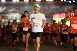 BIB: 26543, 25341
                            <button type="button" onclick="openModal(14306968)" class="btn btn-primary btn-sm float-right btn-popup" data-toggle="modal" data-target=".modal-high-quality">
                        <i class="fas fa-shopping-cart"></i> Add to Cart
                    </button>
                                            <button type="button" onclick="isThisMe(14306968, true)" class="btn btn-success btn-sm float-right btn-popup btn-isme hidden" data-toggle="tooltip" data-placement="bottom" title="นี่คือรูปของคุณใช่ไหม คลิกที่นี่เพื่อเอาเข้าอัลบั้ม">
                        <i class="fas fa-plus"></i> Add to album
                    </button>
                    <button type="button" onclick="isThisMe(14306968, false)" class="btn btn-warning btn-sm float-right btn-popup btn-isnotme hidden">
                        <i class="fas fa-ban"></i> Remove from album
                    </button>