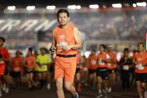 BIB: 221
                            <button type="button" onclick="openModal(14296958)" class="btn btn-primary btn-sm float-right btn-popup" data-toggle="modal" data-target=".modal-high-quality">
                        <i class="fas fa-shopping-cart"></i> Add to Cart
                    </button>
                                            <button type="button" onclick="isThisMe(14296958, true)" class="btn btn-success btn-sm float-right btn-popup btn-isme hidden" data-toggle="tooltip" data-placement="bottom" title="นี่คือรูปของคุณใช่ไหม คลิกที่นี่เพื่อเอาเข้าอัลบั้ม">
                        <i class="fas fa-plus"></i> Add to album
                    </button>
                    <button type="button" onclick="isThisMe(14296958, false)" class="btn btn-warning btn-sm float-right btn-popup btn-isnotme hidden">
                        <i class="fas fa-ban"></i> Remove from album
                    </button>