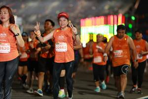 BIB: 2620, 22662, 21217
                            <button type="button" onclick="openModal(14336718)" class="btn btn-primary btn-sm float-right btn-popup" data-toggle="modal" data-target=".modal-high-quality">
                        <i class="fas fa-shopping-cart"></i> Add to Cart
                    </button>
                                            <button type="button" onclick="isThisMe(14336718, true)" class="btn btn-success btn-sm float-right btn-popup btn-isme hidden" data-toggle="tooltip" data-placement="bottom" title="นี่คือรูปของคุณใช่ไหม คลิกที่นี่เพื่อเอาเข้าอัลบั้ม">
                        <i class="fas fa-plus"></i> Add to album
                    </button>
                    <button type="button" onclick="isThisMe(14336718, false)" class="btn btn-warning btn-sm float-right btn-popup btn-isnotme hidden">
                        <i class="fas fa-ban"></i> Remove from album
                    </button>