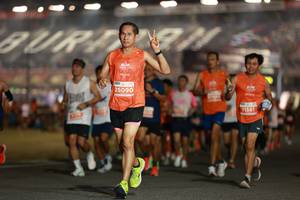 BIB: 25090, 21561
                            <button type="button" onclick="openModal(14260682)" class="btn btn-primary btn-sm float-right btn-popup" data-toggle="modal" data-target=".modal-high-quality">
                        <i class="fas fa-shopping-cart"></i> Add to Cart
                    </button>
                                            <button type="button" onclick="isThisMe(14260682, true)" class="btn btn-success btn-sm float-right btn-popup btn-isme hidden" data-toggle="tooltip" data-placement="bottom" title="นี่คือรูปของคุณใช่ไหม คลิกที่นี่เพื่อเอาเข้าอัลบั้ม">
                        <i class="fas fa-plus"></i> Add to album
                    </button>
                    <button type="button" onclick="isThisMe(14260682, false)" class="btn btn-warning btn-sm float-right btn-popup btn-isnotme hidden">
                        <i class="fas fa-ban"></i> Remove from album
                    </button>