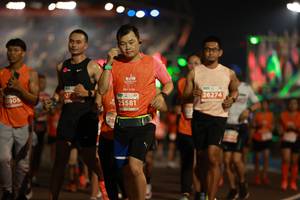 BIB: 26274, 905, 25581
                            <button type="button" onclick="openModal(14317310)" class="btn btn-primary btn-sm float-right btn-popup" data-toggle="modal" data-target=".modal-high-quality">
                        <i class="fas fa-shopping-cart"></i> Add to Cart
                    </button>
                                            <button type="button" onclick="isThisMe(14317310, true)" class="btn btn-success btn-sm float-right btn-popup btn-isme hidden" data-toggle="tooltip" data-placement="bottom" title="นี่คือรูปของคุณใช่ไหม คลิกที่นี่เพื่อเอาเข้าอัลบั้ม">
                        <i class="fas fa-plus"></i> Add to album
                    </button>
                    <button type="button" onclick="isThisMe(14317310, false)" class="btn btn-warning btn-sm float-right btn-popup btn-isnotme hidden">
                        <i class="fas fa-ban"></i> Remove from album
                    </button>